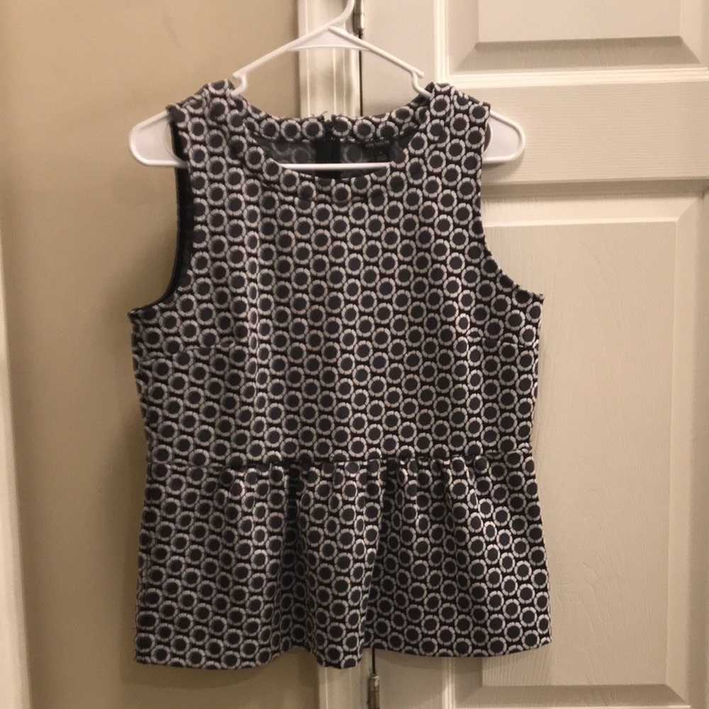 Ann Taylor Sleeveless Top Size M - Picture 3 of 6